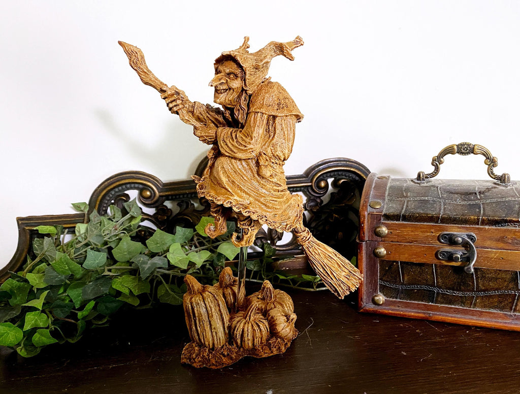 La Befana the Witch Statue, Hand Painted Resin Sculpture | Rustic Spooky Home Decor for Halloween